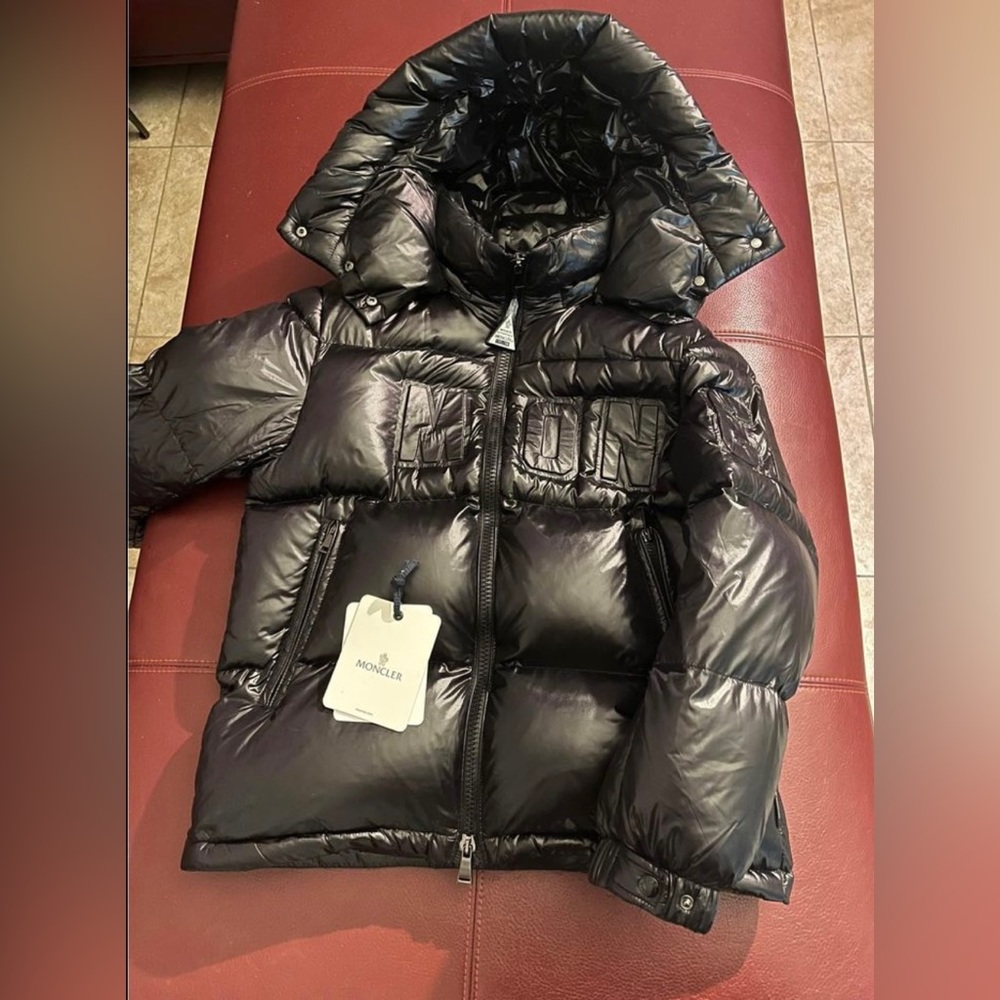 Moncler Sz 1